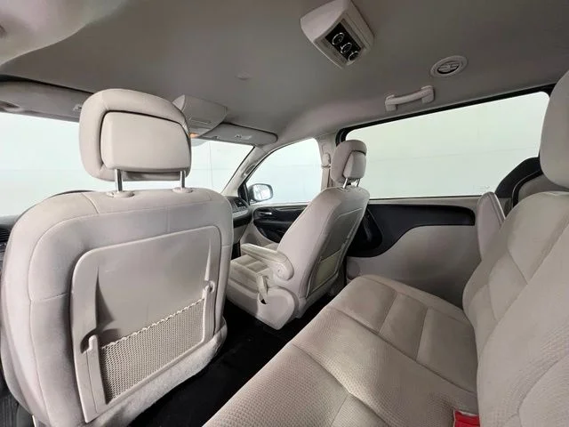 Used 2019 Silver Dodge SE image 15