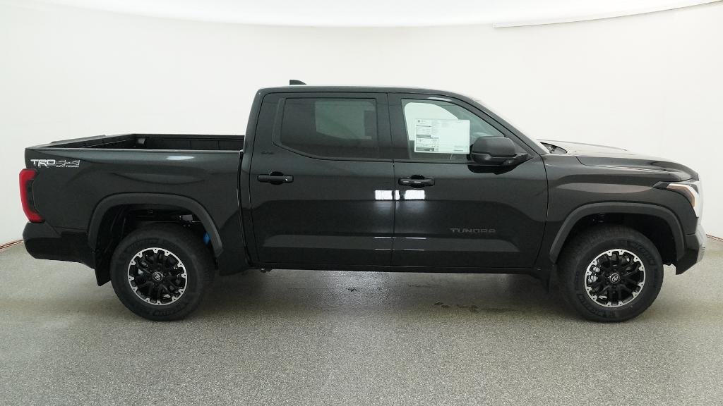New 2026 Midnight Black Metallic Toyota SR5 image 19