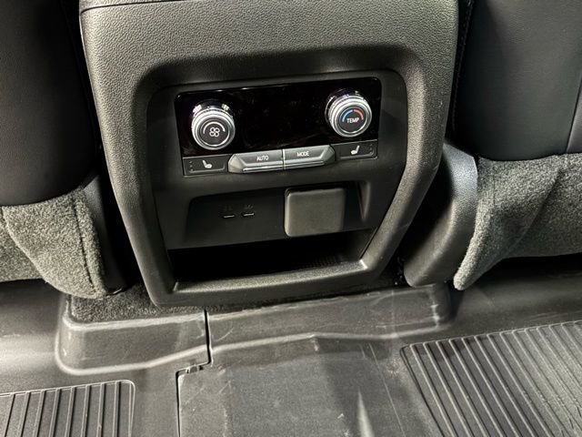 2026 GMC Acadia Denali - Photo 15