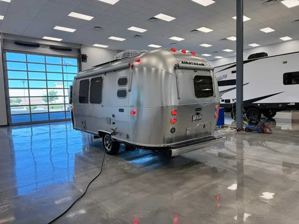 Used 2026 SILVER AIRSTREAM  image 3