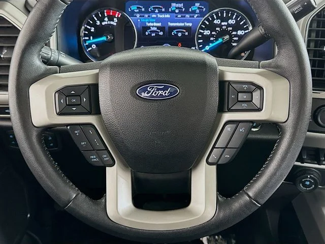 Pre-Owned 2021 Ford F-250SD Lariat