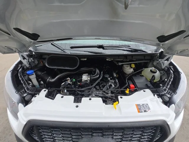 Used 2025 Oxford White Ford Base image 24