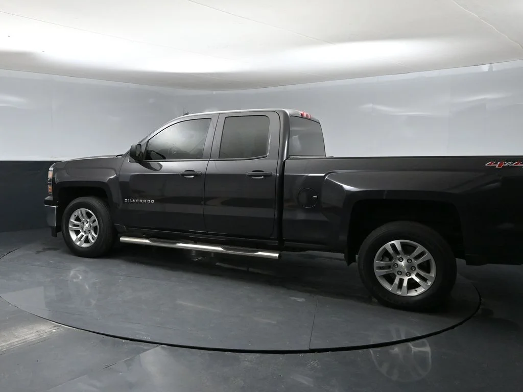 Used 2014 Gray Chevrolet LT image 4