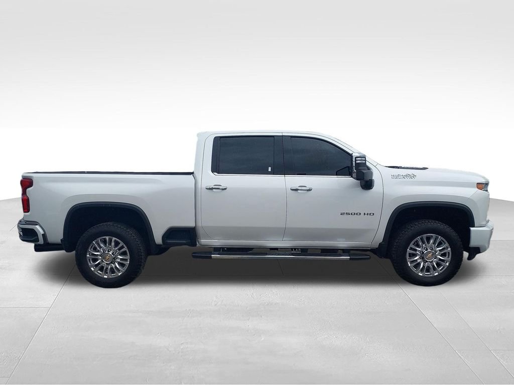 Used 2023 Beige Chevrolet High Country image 6