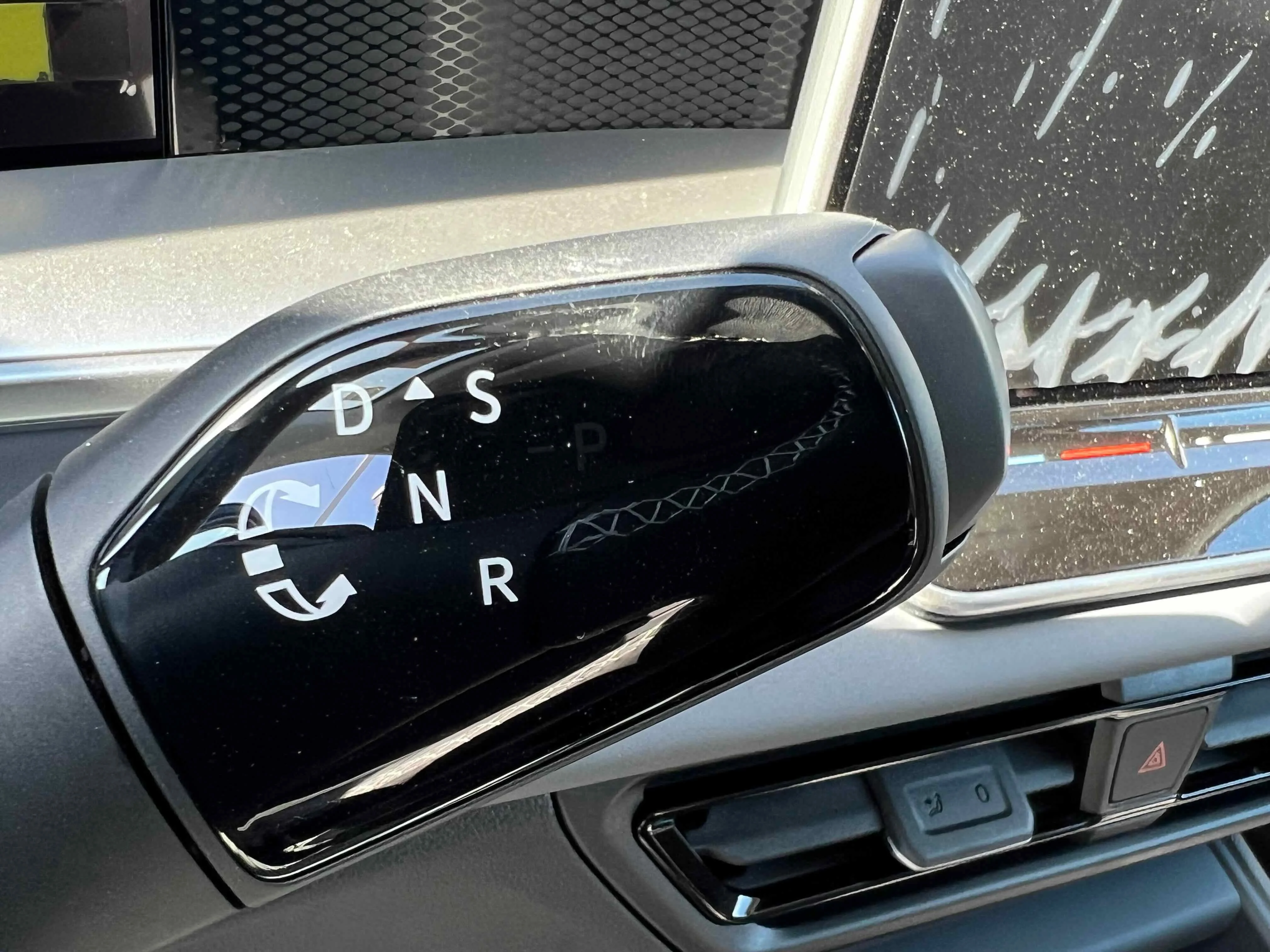 New 2025 Platinum Gray Volkswagen SE image 28