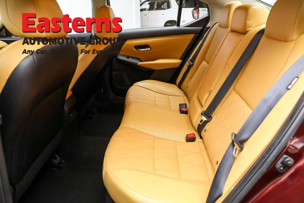 Used 2022 Red Nissan SV image 21