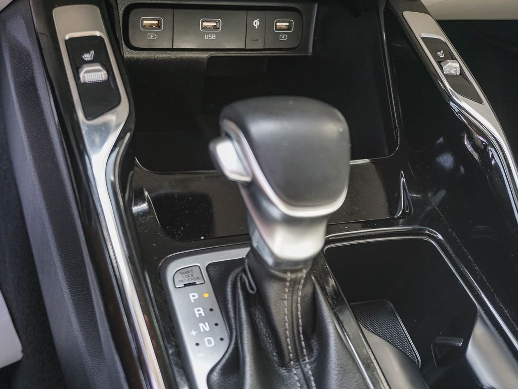 Used 2021 Silver Kia SX image 23