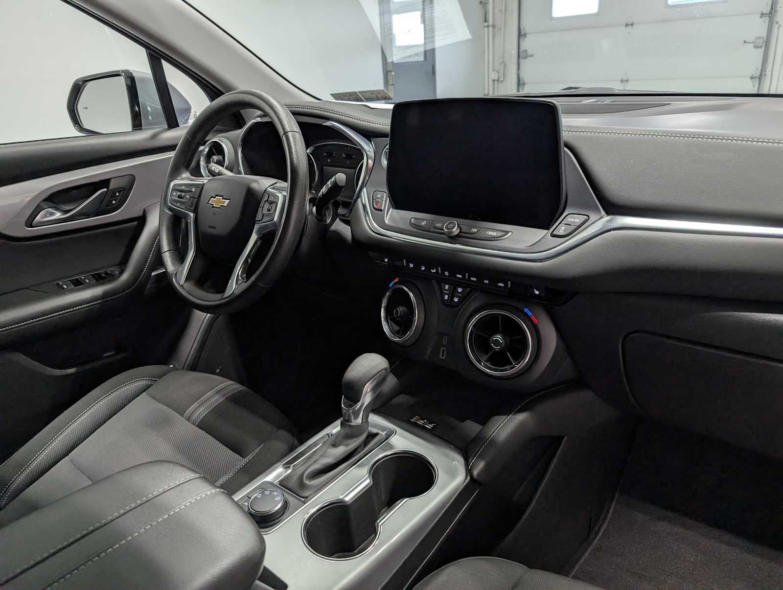 Used 2024 Sterling Gray Metallic Chevrolet LT image 41