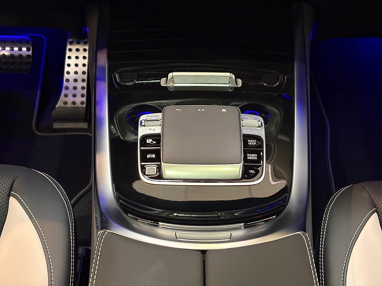 New 2027 Polar White Mercedes-Benz AMG® G 63 image 58