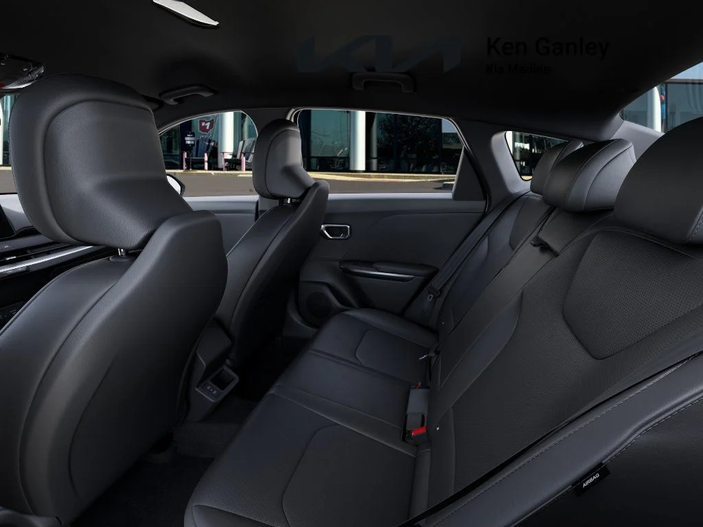 New 2026 Snow White Pearl Kia EX image 18