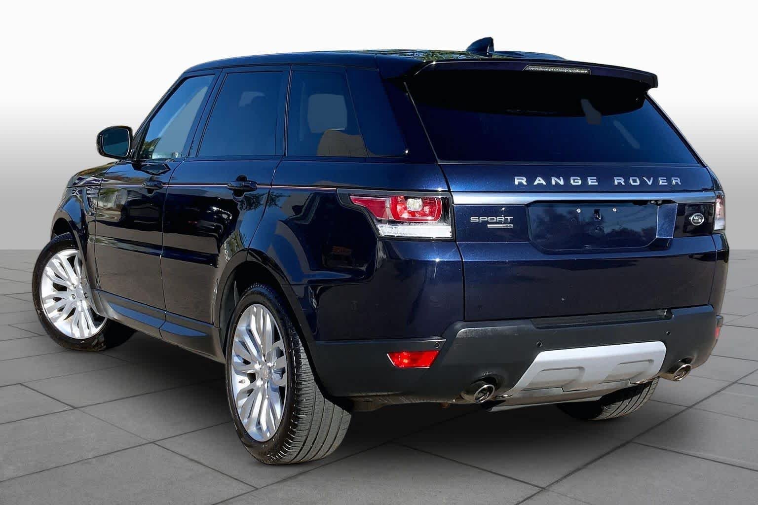 Used 2017 Fuji White Land Rover HSE image 12