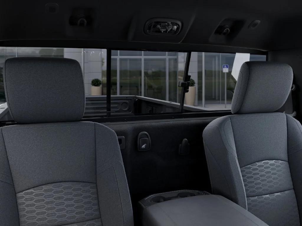 New 2027 Diamond Black Crystal Pearl-Coat Exterior Paint RAM Big Horn image 27
