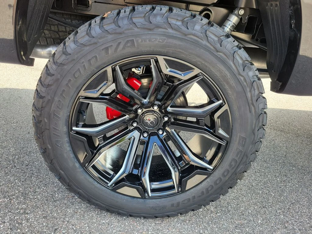 New 2026 Agate Black Metallic Ford XLT image 6