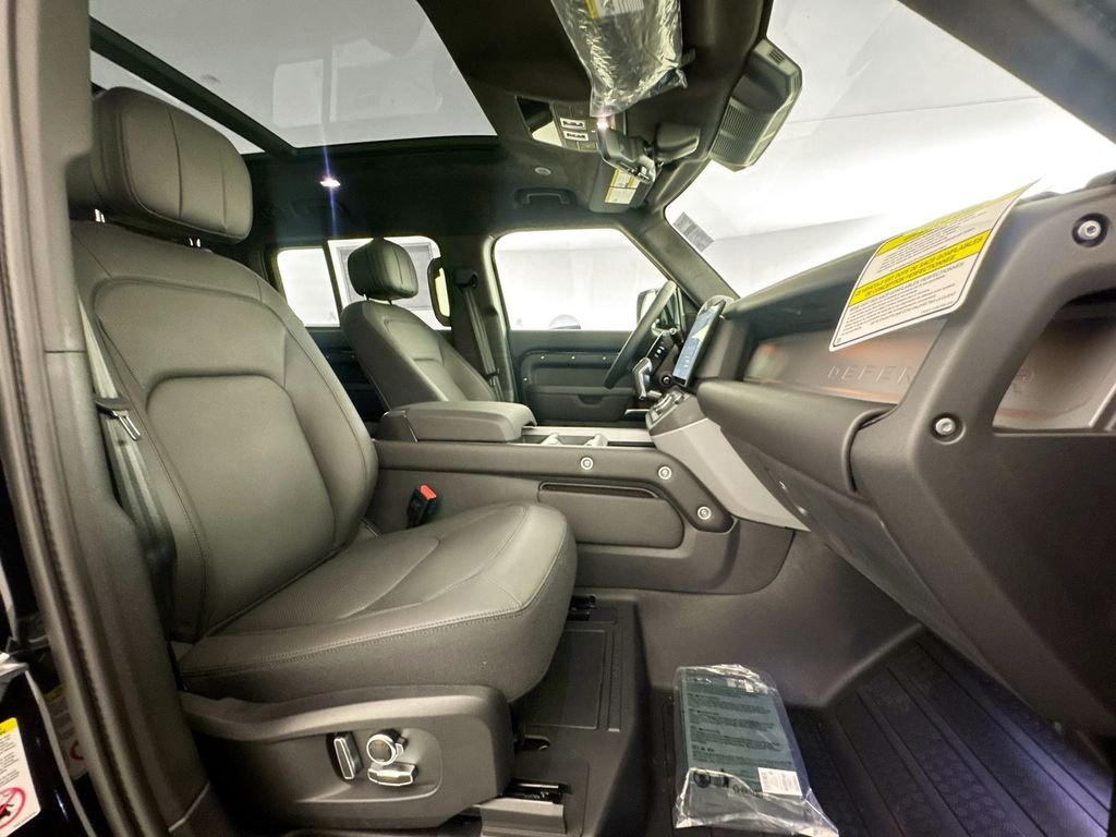 2026 Land Rover Defender V8 - Photo 28