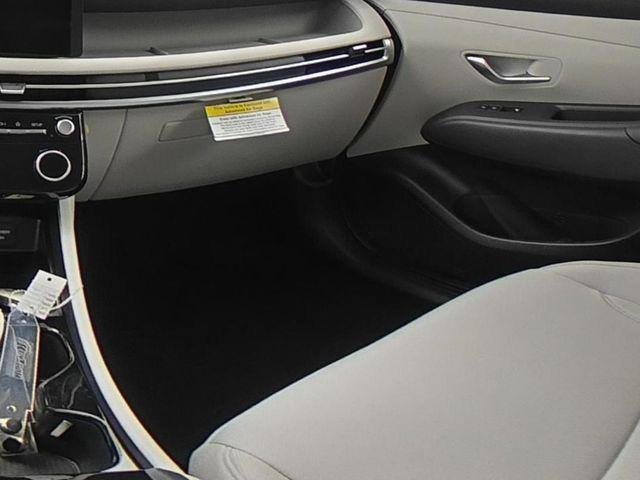 New 2026 Black Hyundai SEL AWD image 38
