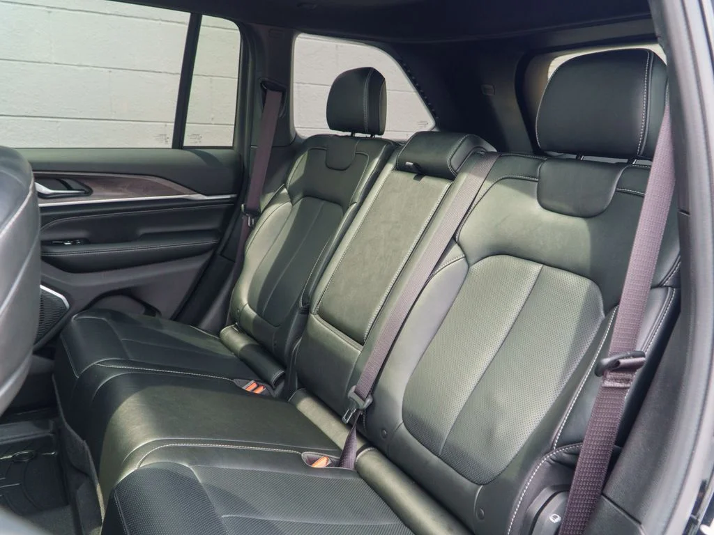 Used 2023 Black Jeep Overland image 18