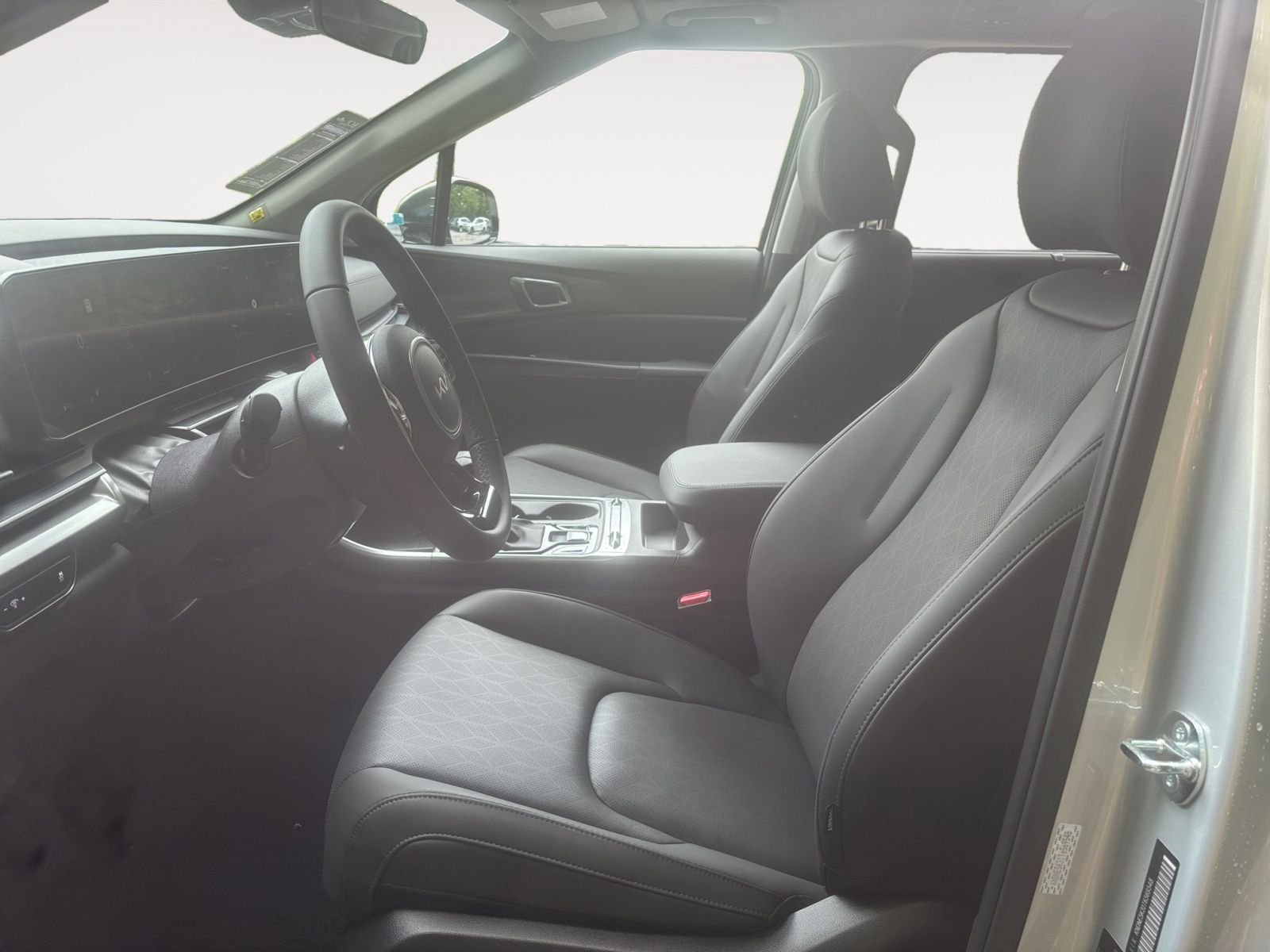 2026 Kia Carnival SX - Photo 9