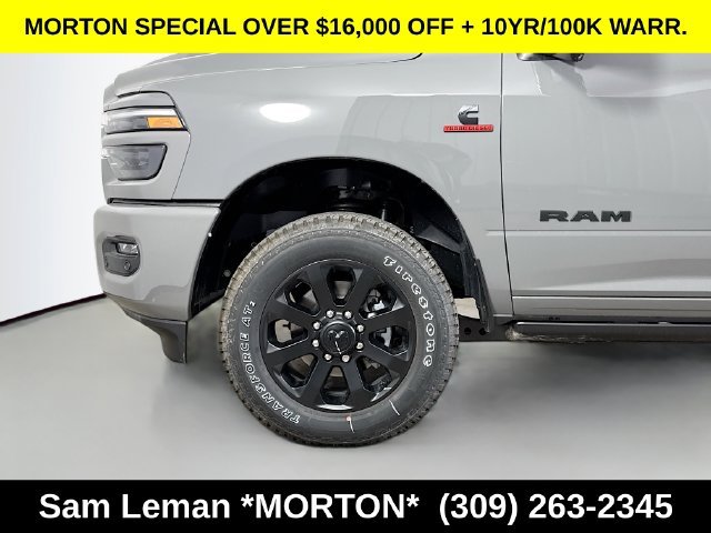 New 2026 Ceramic Gray Clear-Coat Exterior Paint Ram Laramie image 32