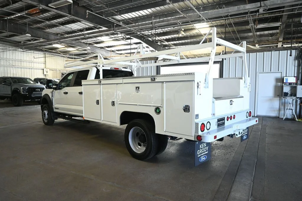 New 2026 Oxford White Ford XL image 7