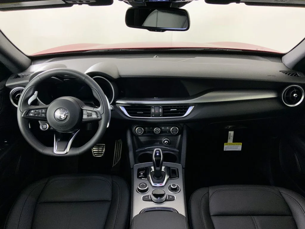New 2025 Alfa Rosso (Red) Exterior Paint Alfa Romeo Ti image 22