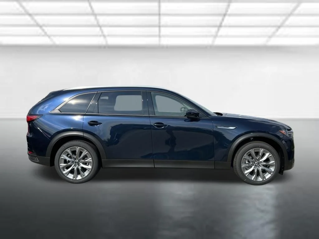 New 2026 Blue Mazda 3.3 Turbo Preferred image 2