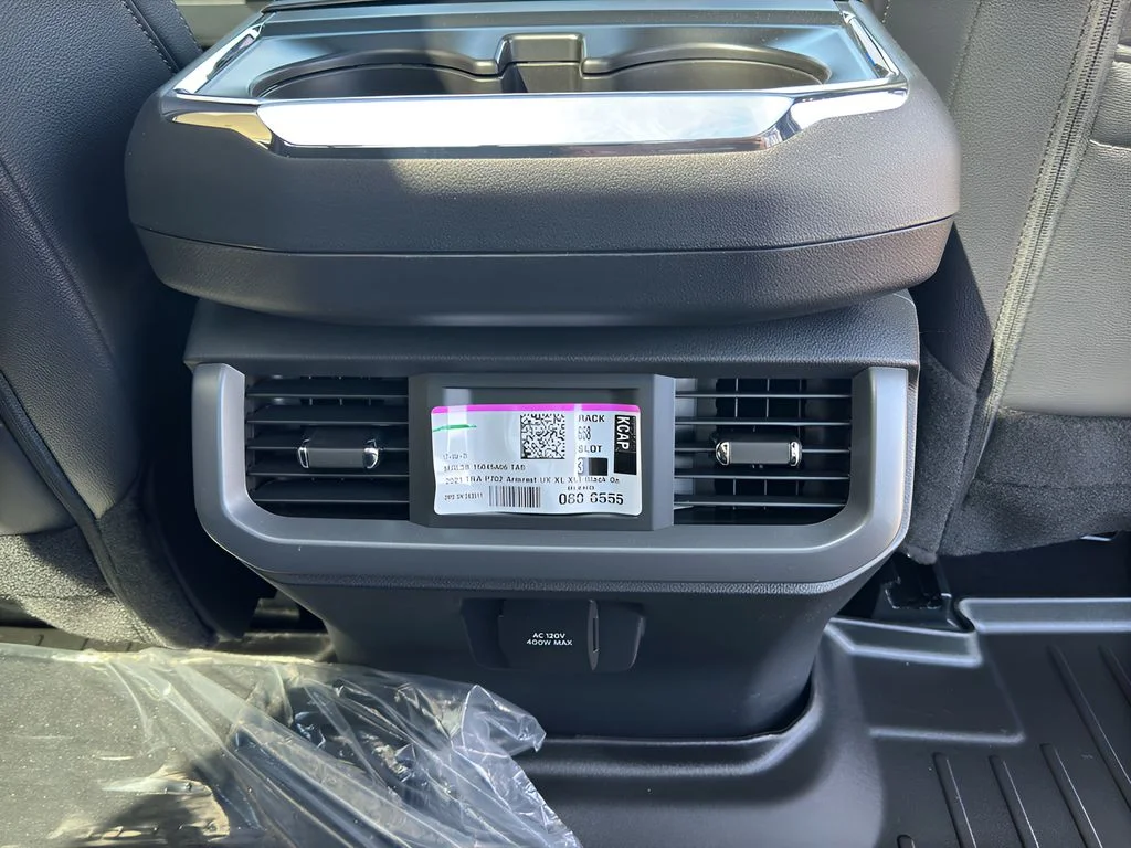 New 2026 Carbonized Gray Metallic Ford XLT image 32