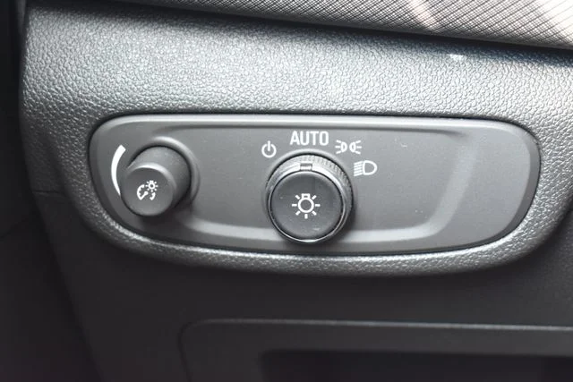 Used 2025 Gray Chevrolet LT image 23