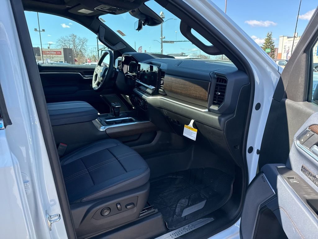 2026 Chevrolet Silverado 1500 High Country - Photo 37