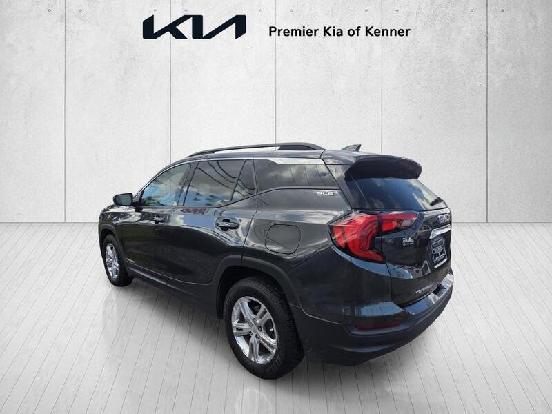 Used 2019 Gray GMC SLE image 3