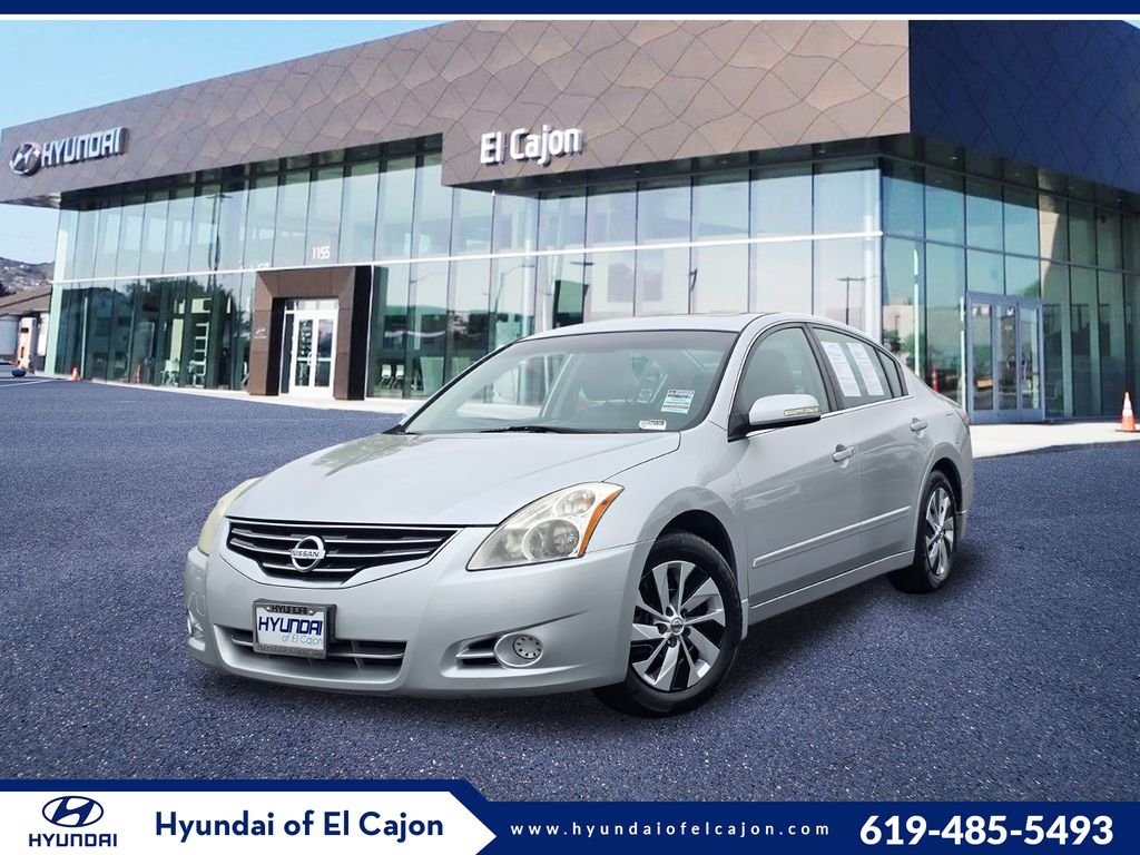 2012 Nissan Altima's photo