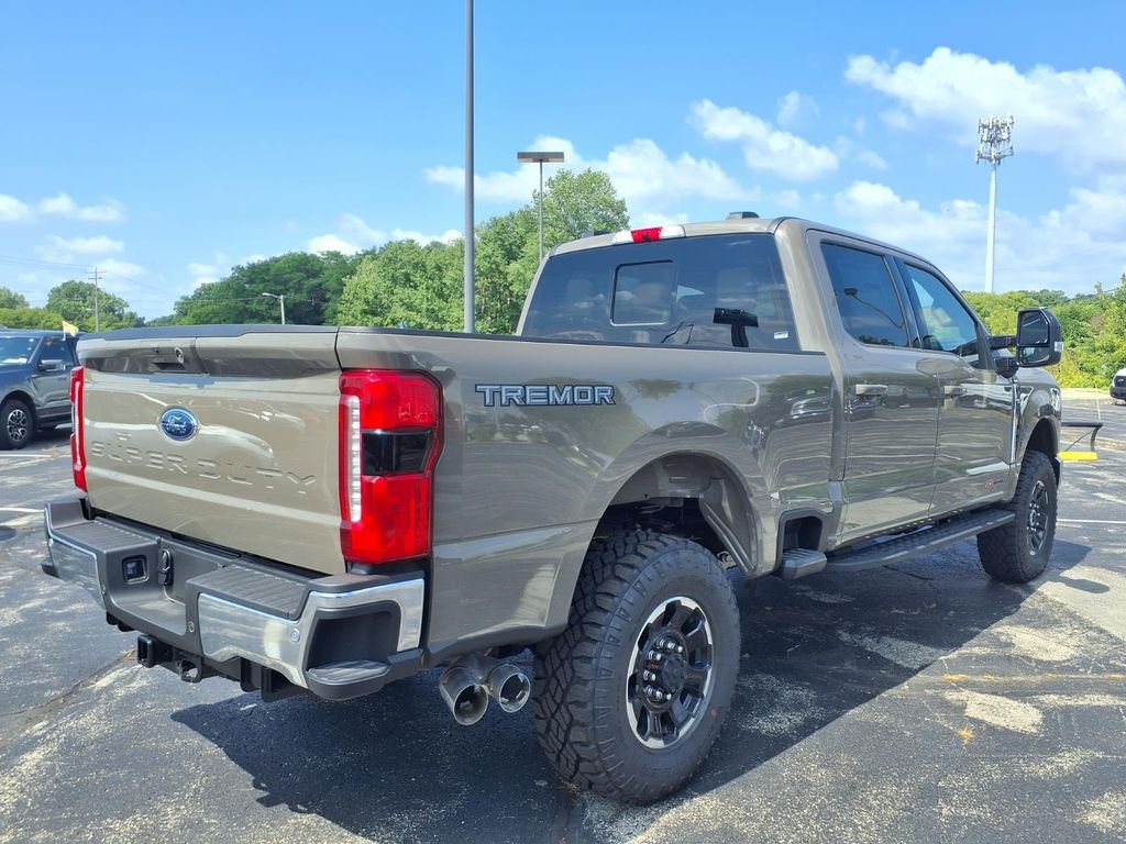 New 2026 Marsh Gray Ford F-350® Lariat® image 4