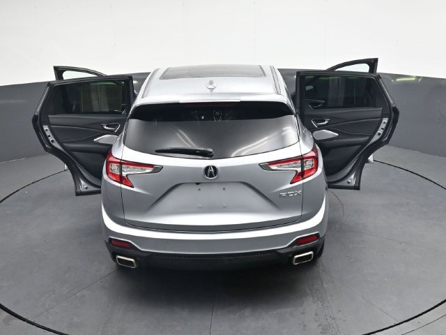 Used 2023  Acura Technology Package image 40