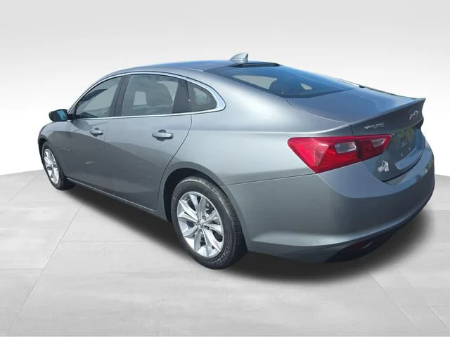 Used 2025 Sterling Gray Metallic Chevrolet 1LT image 3