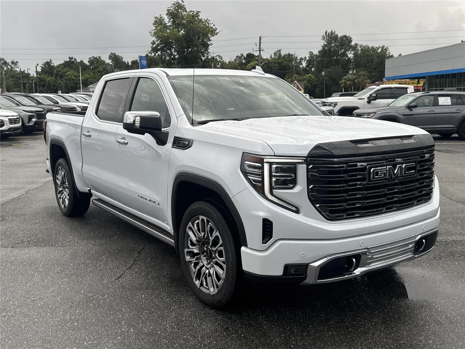 New 2026 Glacier White Tricoat GMC Denali Ultimate image 2