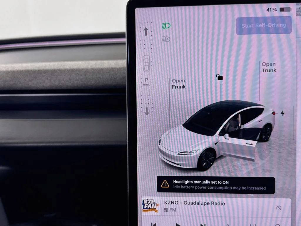 Used 2025 White Tesla Long Range image 17