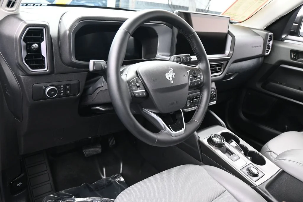 Used 2026 Azure Gray Metallic Ford Badlands image 14