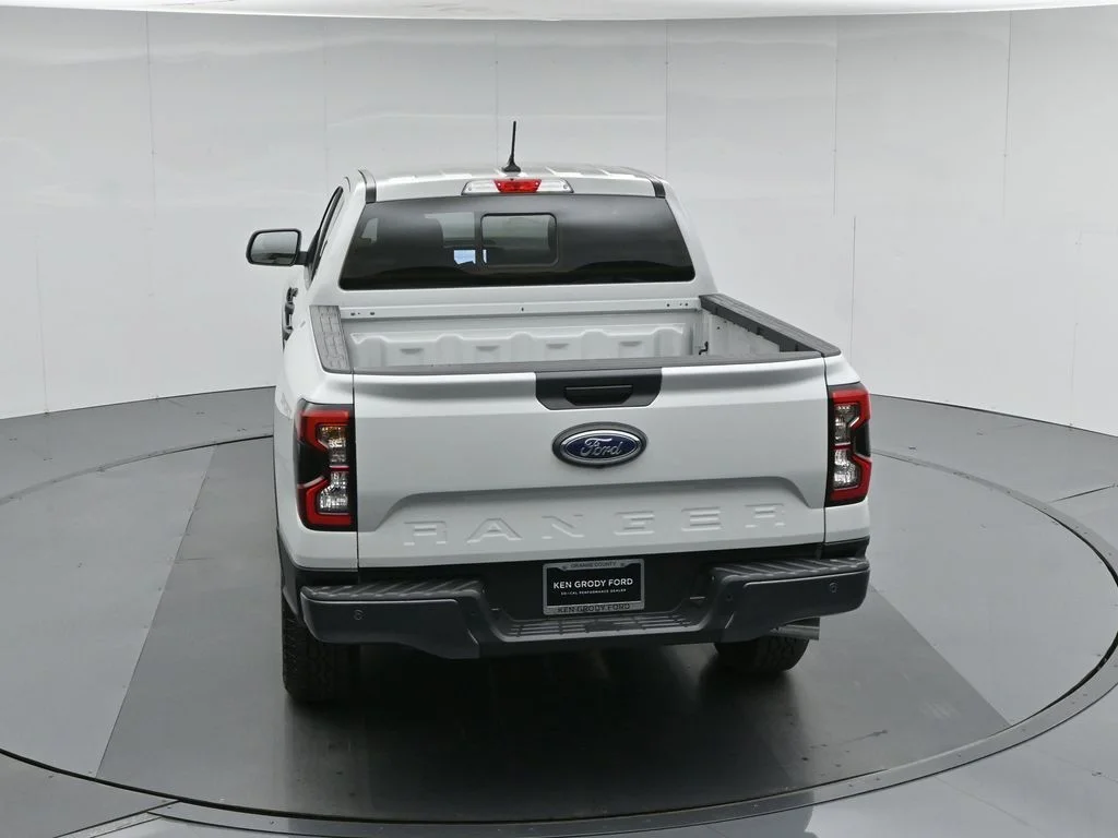 New 2026 Avalanche Ford XLT image 39