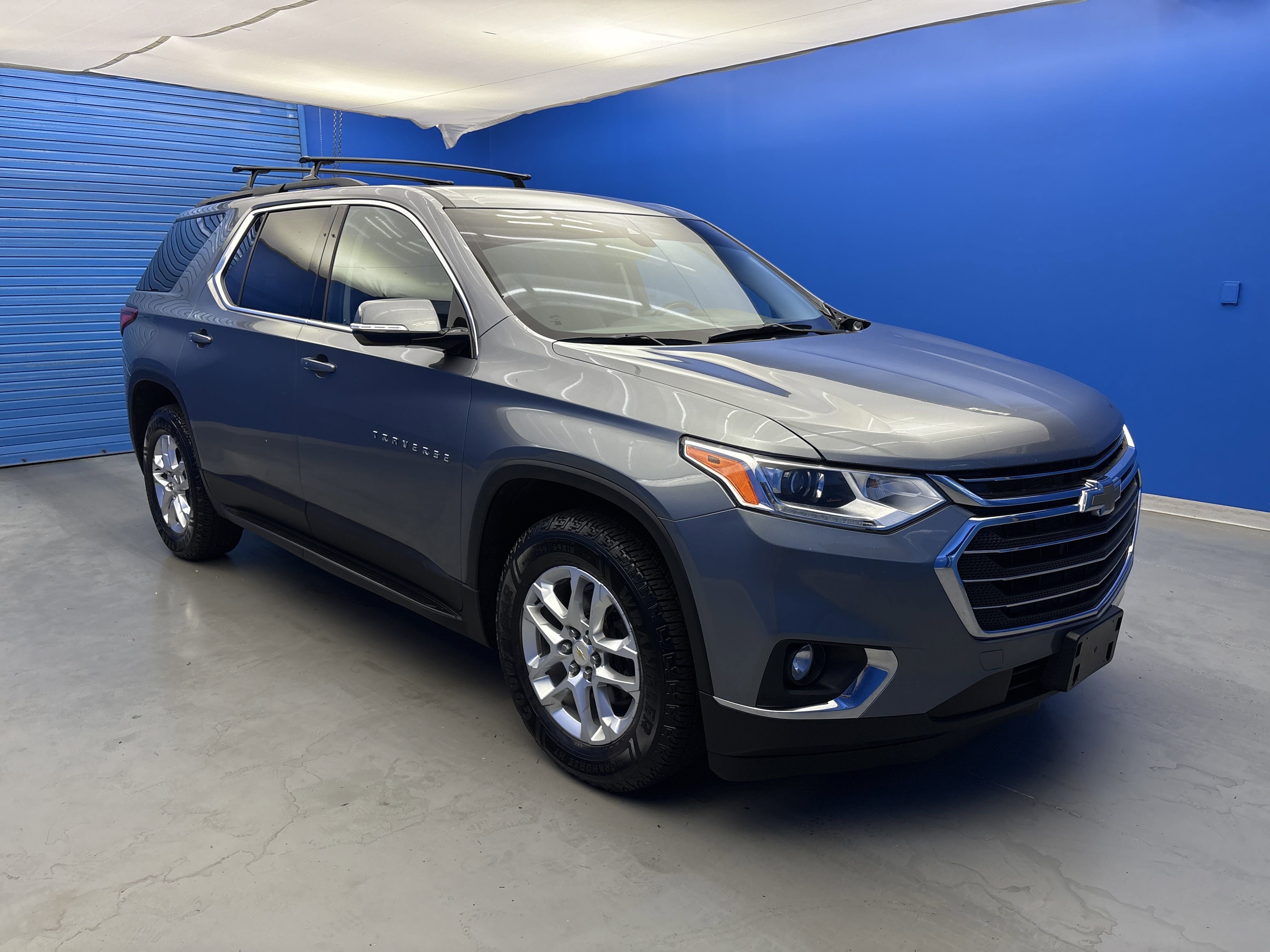 Used 2020 Chevrolet Traverse 1LT with VIN 1GNEVGKW8LJ175202 for sale in Jeffersontown, KY