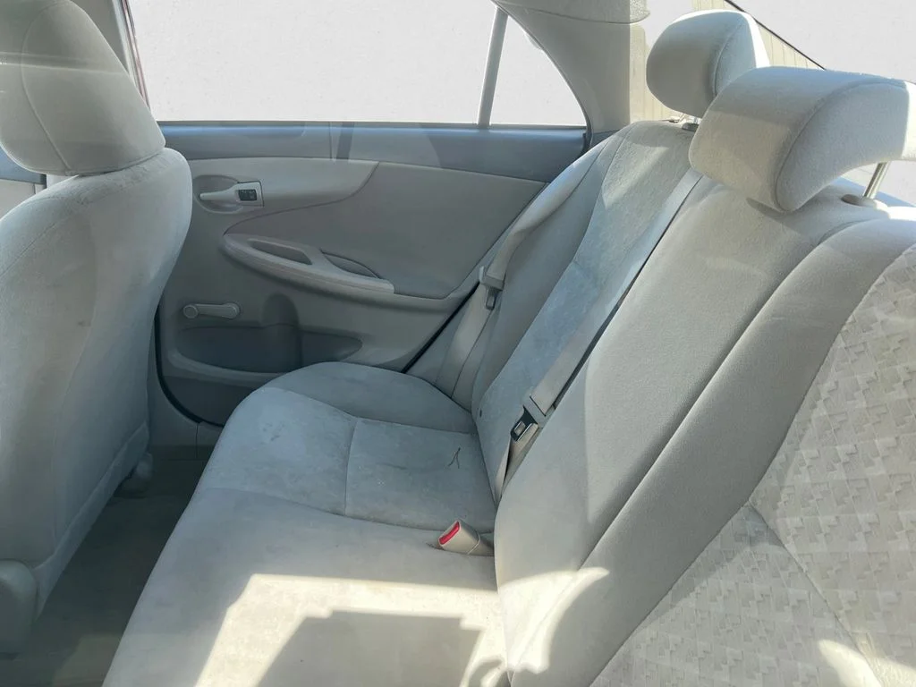 Used 2009 Red Toyota LE image 8