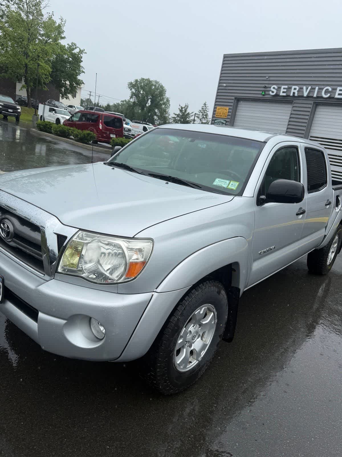 Used 2009 Silver Streak Mica Toyota  image 1
