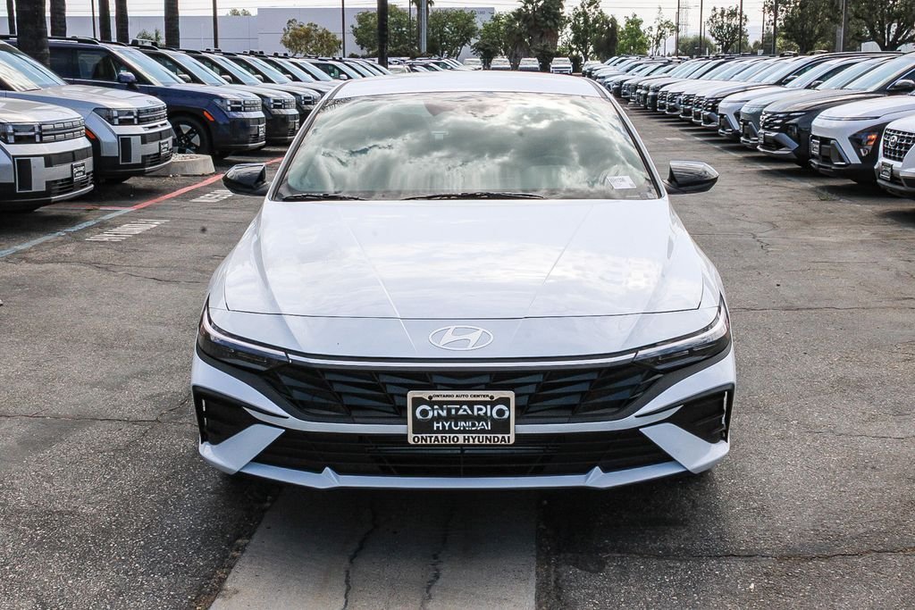 New 2026 White Hyundai SEL Sport image 3