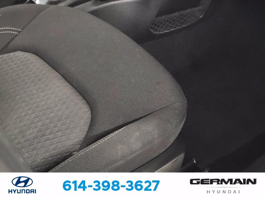 Used 2021 Teal Jeep Latitude image 27