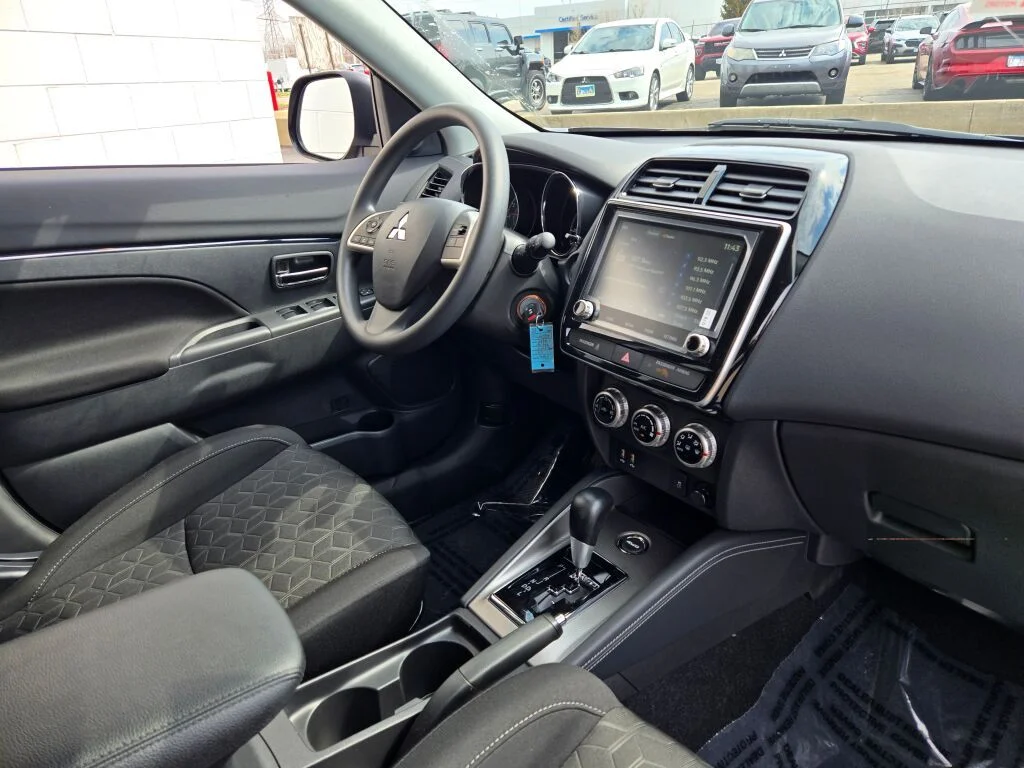 Used 2026 Gray Mitsubishi 2.0 ES image 6