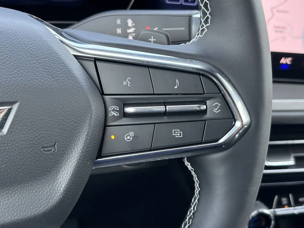 2026 Chevrolet Traverse LT - Photo 22