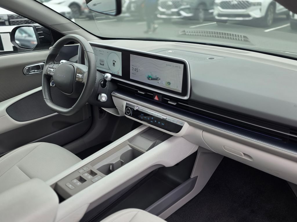 2025 Hyundai IONIQ 6 SEL - Photo 9