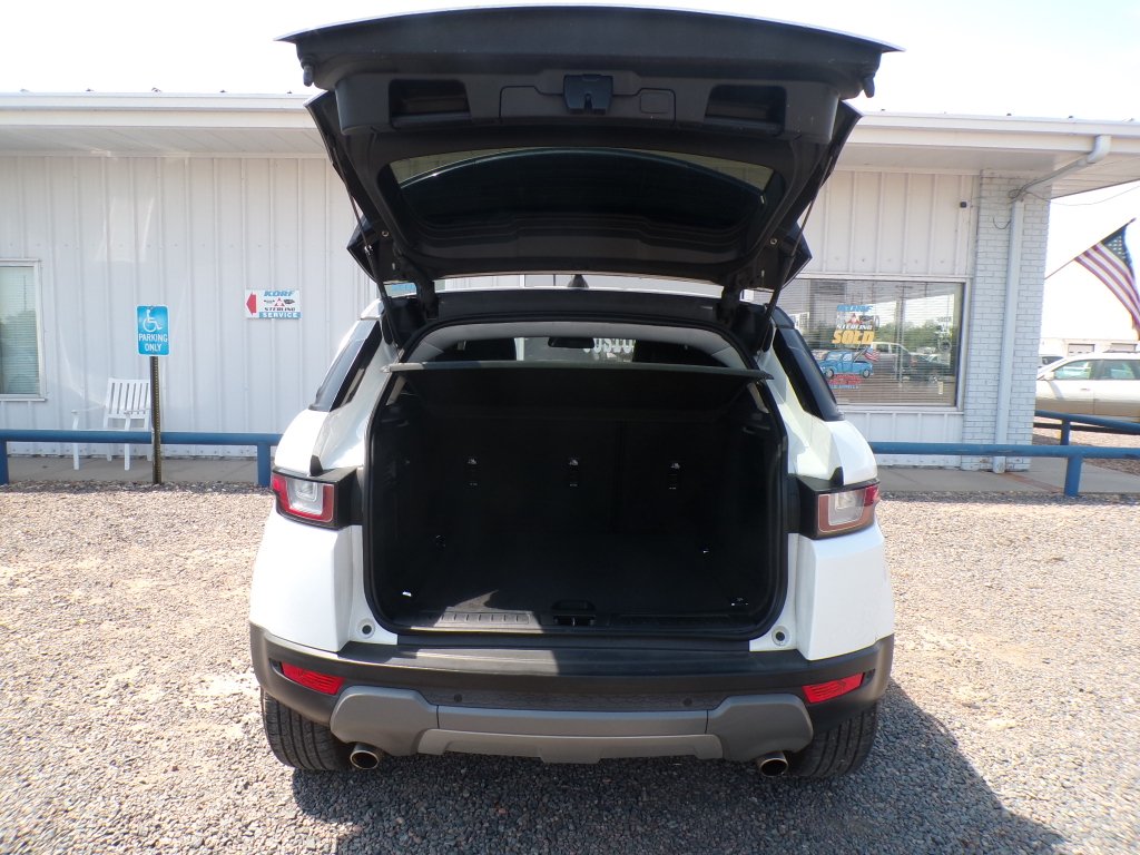 Used 2018 Fuji White Land Rover SE image 25