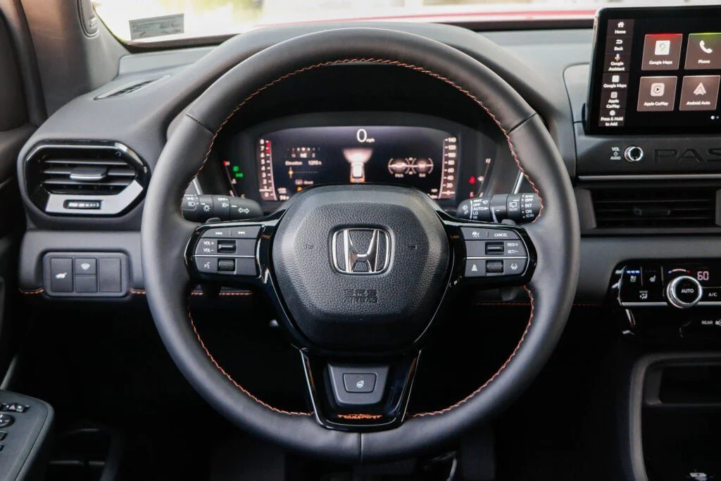 New 2026 Platinum White Pearl Honda TrailSport Blackout Elite image 11