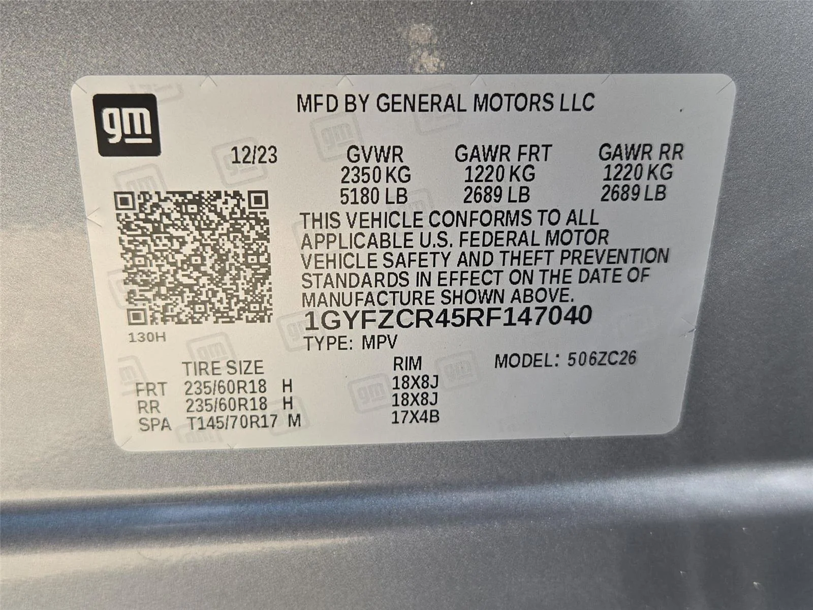 Certified Used 2024 Argent Silver Metallic Cadillac FWD Premium Luxury image 32