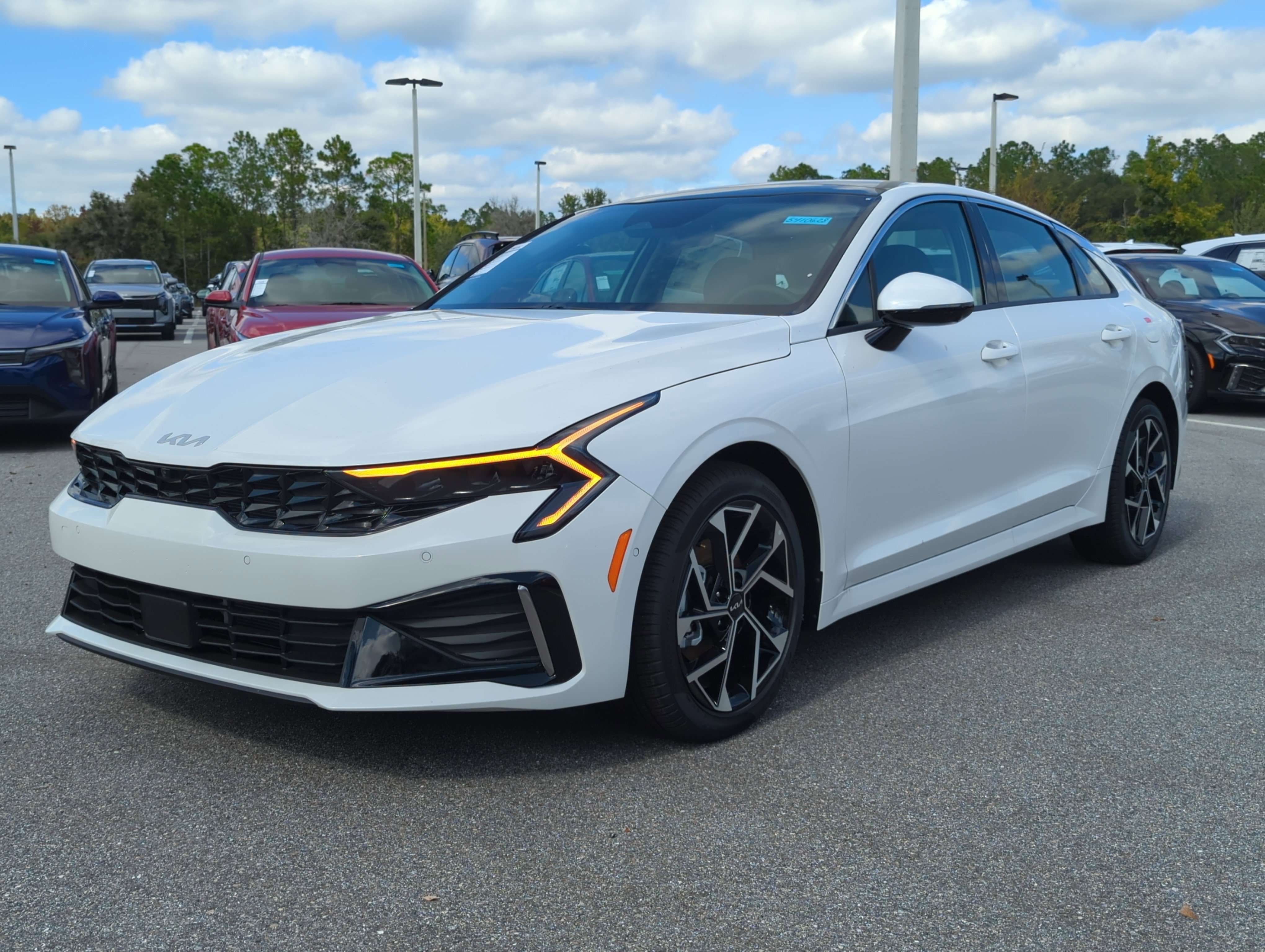 2026 Kia K5 EX - Photo 4