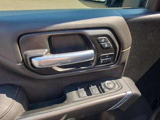 Used 2021 Onyx Black GMC AT4 image 23